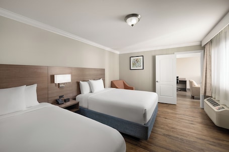 Solara Inn and Suites