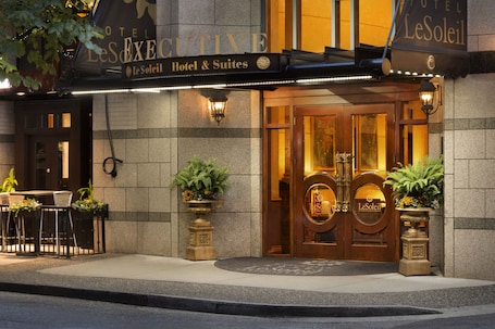 Executive Hotel Le Soleil