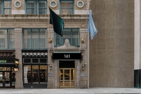 Club Quarters Hotel In Boston