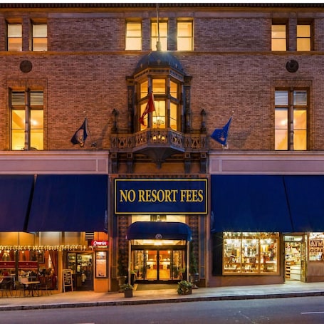 Marines Memorial Club & Hotel 