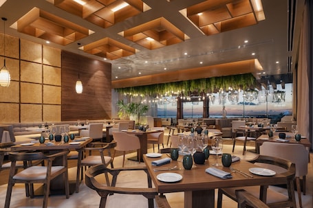 Hilton Cancun Mar Caribe All Inclusive Resort
