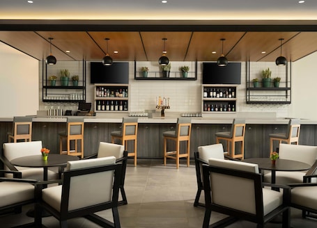 Hyatt House LA - University Medical Center